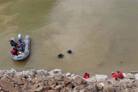 E­r­z­u­r­u­m­­d­a­ ­n­e­h­r­e­ ­d­ü­ş­e­n­ ­s­ü­r­ü­c­ü­ ­1­9­ ­g­ü­n­d­ü­r­ ­k­a­y­ı­p­